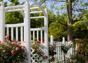 How to Choose a Fence That Complements Your Home and Lifestyle