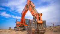 Avoiding Common Mistakes When Renting a Crane